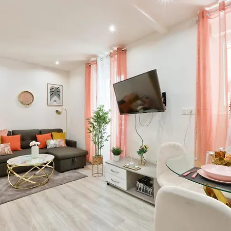 Le Nid Douillet Appartement Confortable A 5 Min Du Stade De France Et Proche De L'Aeroport Cdg Saint-Denis  Exterior foto