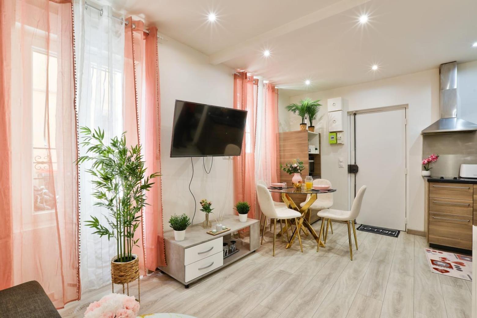 Le Nid Douillet Confortable A 5 Min Du Stade De France Et Proche De L'aeroport Cdg Apartment *